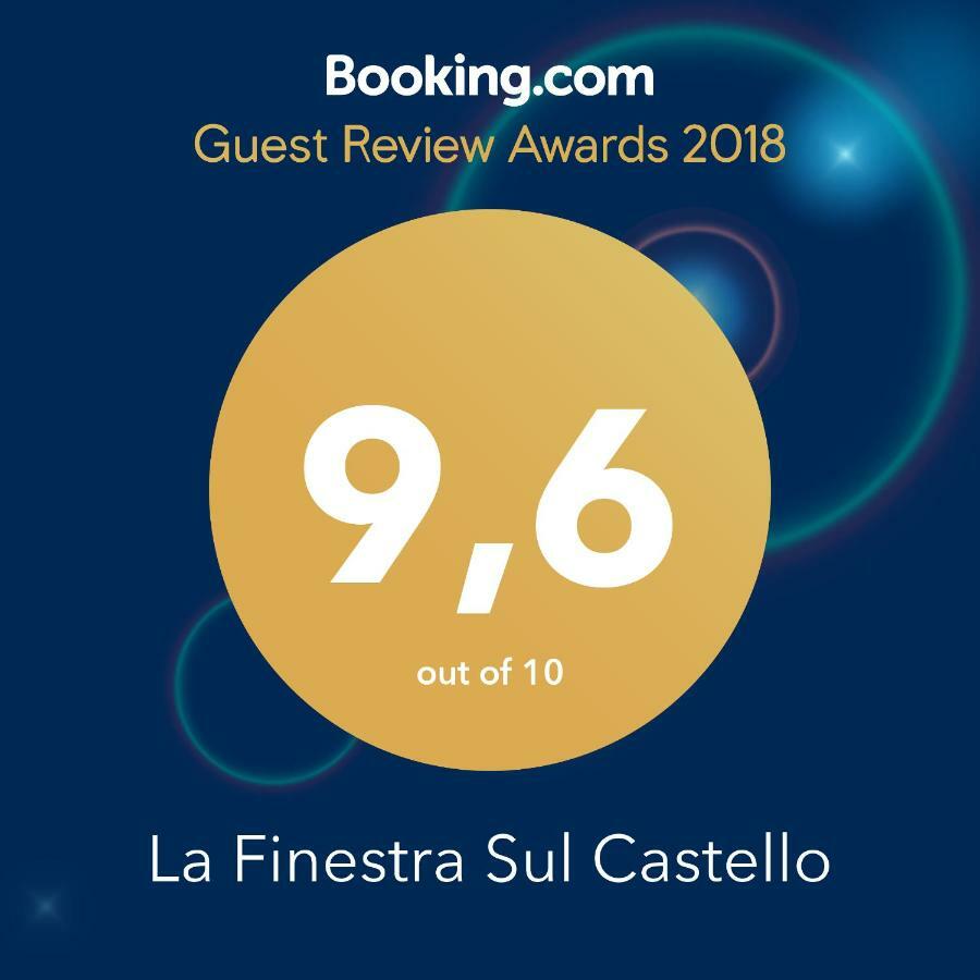 La Finestra Sul Castello 호텔 소아베 외부 사진