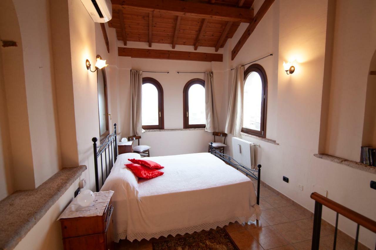 La Finestra Sul Castello 호텔 소아베 외부 사진